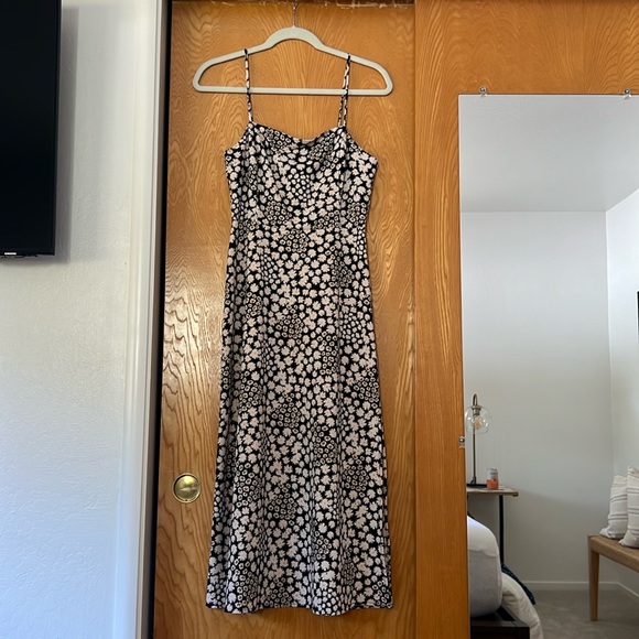 Lush Daisy Midi Dress - Picture 1 of 7